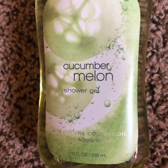 NWT-Bath&BodyWorks Cucumber Melon Shower Gel 10Oz. - Picture 2 of 3